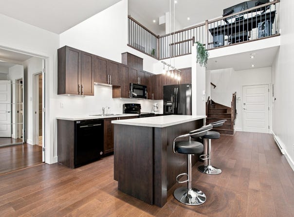 2455 Rue du Centre, Le Sud-Ouest, Quebec H3K1J9