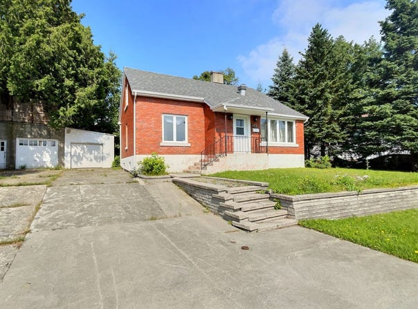 859 5e Rue, Val-dOr, QC J9P3Y5, CA, Val-d'Or, Quebec J9P3Y5