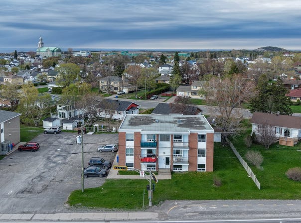 1755 Boul. Benoît-Gaboury, Mont-Joli, QC G5H3J3, CA, Mont-Joli, Quebec G5H3J3
