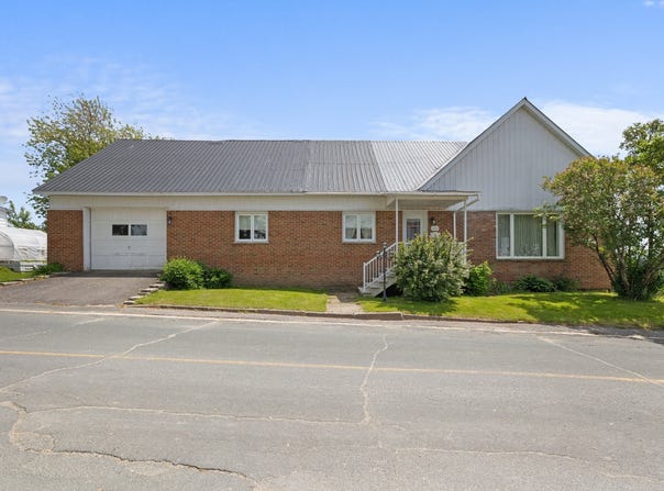 105 Rue du Couvent, Armagh, QC G0R1A0, CA, Armagh, Quebec G0R1A0