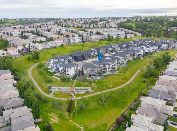 128 Hampstead Mews NW, Calgary, Alberta T3A 2Z5