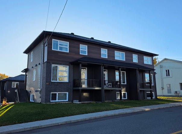 2091 Rue St-Jacques, Jonquière, Quebec G7X5Y5