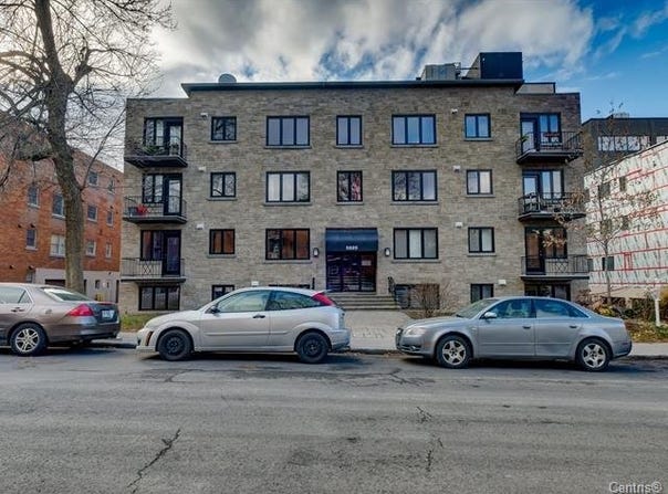 5820 Place Decelles, Montréal, Quebec H3X1S5