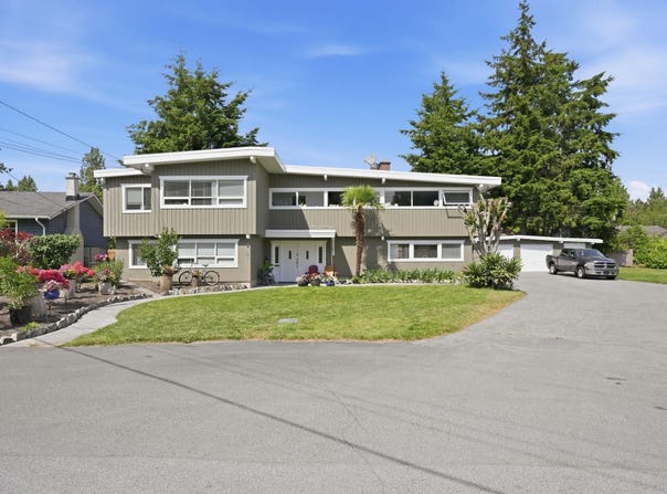 1679 58 Street, Delta, British Columbia V4L 1X6