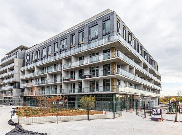 200 Boul. Marcel-Laurin 114, Montréal (Saint-Laurent), Quebec H4M 2L4