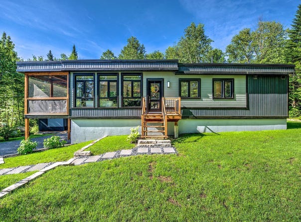 100Z Rue du Crépuscule, Sainte-Marguerite-du-Lac-Masson, QC J0T1L0, CA, Sainte-Marguerite-du-Lac-Masson, Quebec J0T1L0