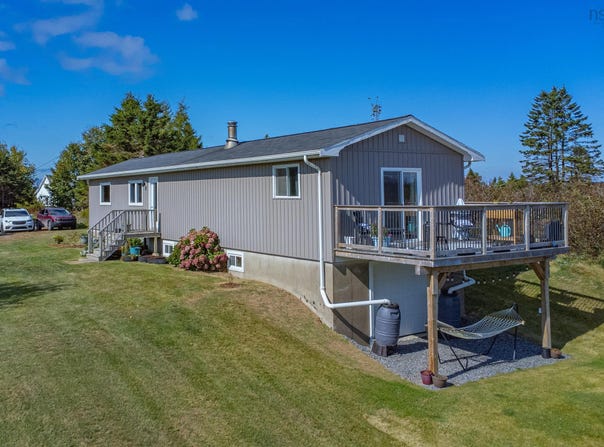 6656 Highway 1, St. Alphonse, Nova Scotia B0W 2J0