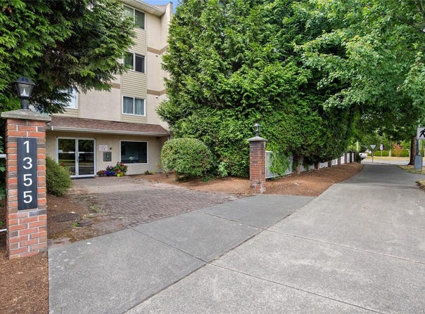 1355 Cumberland Rd 103, Courtenay, British Columbia V9N 2G1