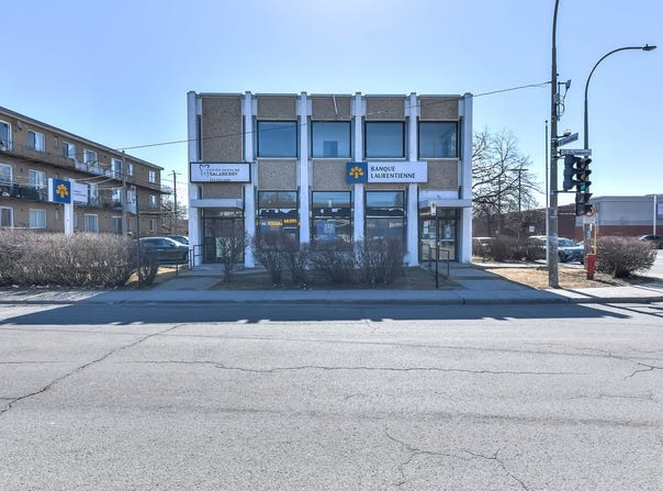 2490 Rue De Salaberry, Montréal, Quebec H3M1K9