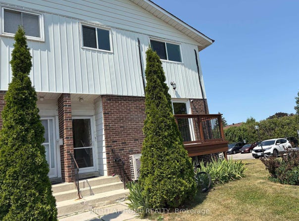 3 - 2 White Abbey Park, Toronto, Ontario M1R5A1