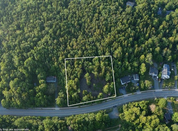 950 Fall River Road, Fall River, Nova Scotia B2T 1E9
