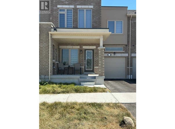 1105 Marathon Avenue, Pickering, Ontario L1X0L7