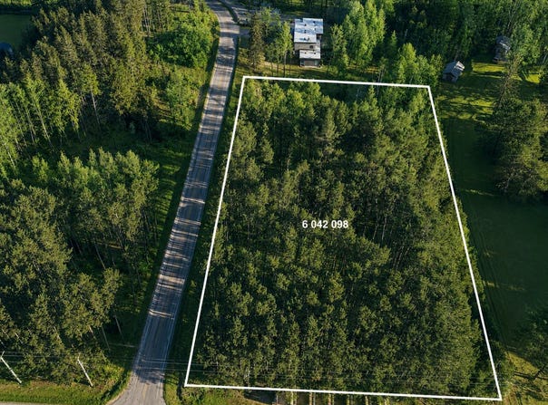 Ch. des Basques, Saint-Sauveur, Quebec J0R1R7
