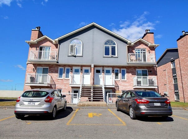 71 Rue de Sauternes, Gatineau, Quebec J8R2T9