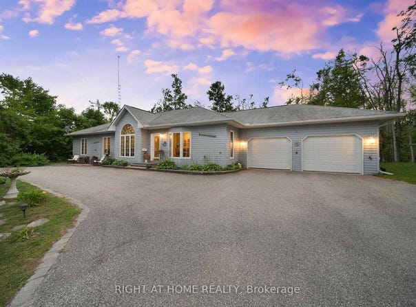 4 Beechwood Crescent, Oro-Medonte, Ontario L0L1T0
