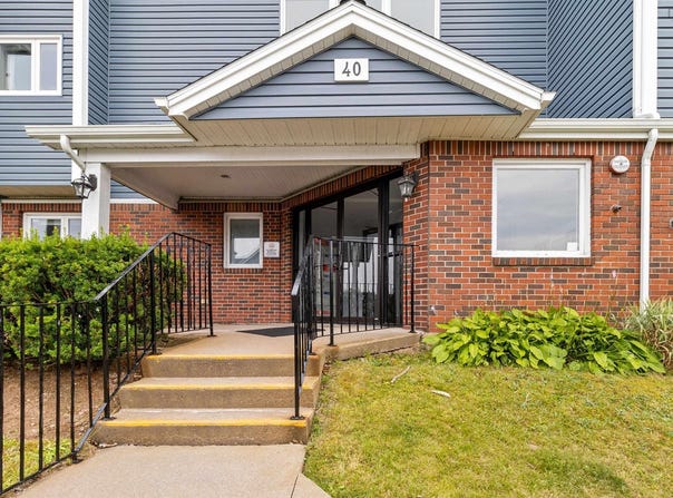 40 Chelton Woods Lane 202, Halifax, Nova Scotia B3M 3V2