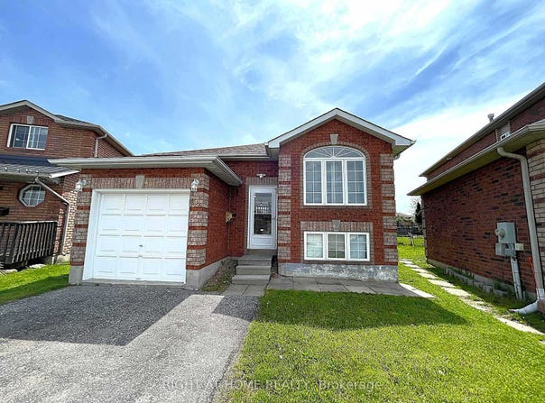26 Weymouth Road, Barrie, Ontario L4M6R9