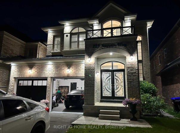 223 Inverness Way S, Bradford West Gwillimbury, Ontario L3Z0W5