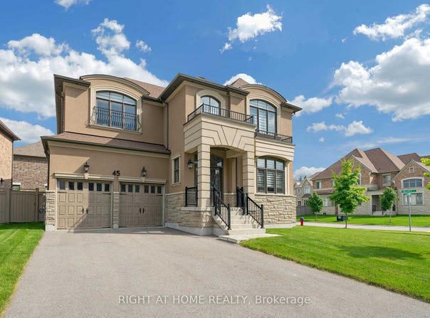 45 Cairns Gate, King, Ontario L7B0P5