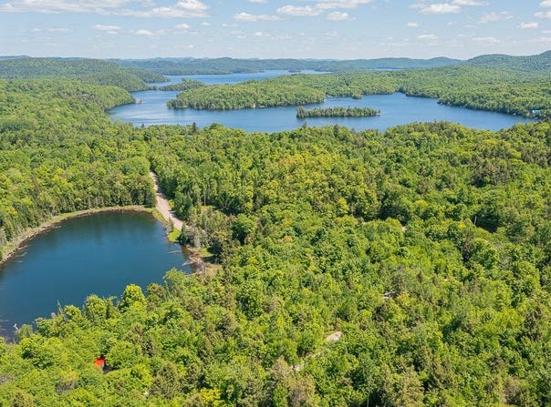Ch. du Grand-Poisson-Blanc, Lac-Sainte-Marie, QC J0X1Z0, CA, Lac-Sainte-Marie, Quebec J0X1Z0