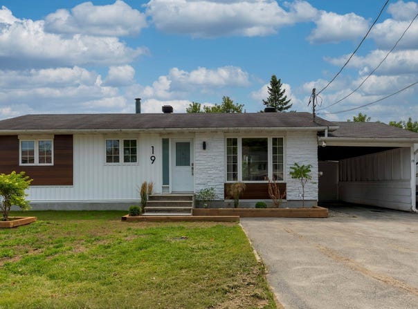 19 Rue Hamel, Gatineau, QC J8P1V8, CA, Gatineau, Quebec J8P1V8