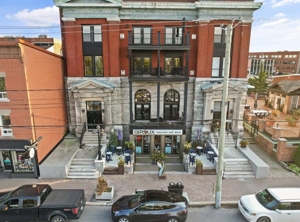 261 Rue Victoria, Salaberry-de-Valleyfield, QC J6T1A9, CA, Salaberry-de-Valleyfield, Quebec J6T1A9