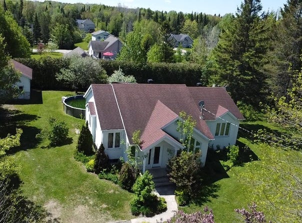 549 Rue des Anémones, Mont-Laurier, QC J9L3G3, CA, Mont-Laurier, Quebec J9L3G3