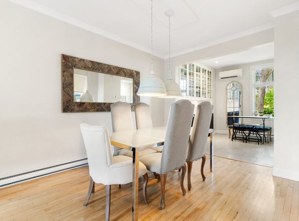 238 Rue Bourget, Montréal (Le Sud-Ouest), Quebec H4C 2M3