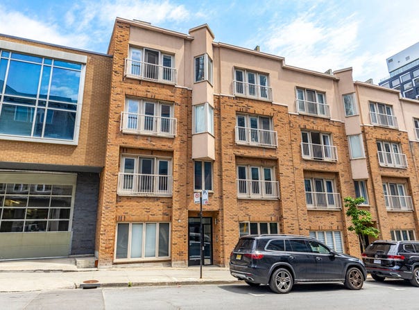 1079 Rue De Bleury, Ville-Marie, QC H2Z1N1, CA, Ville-Marie, Quebec H2Z1N1