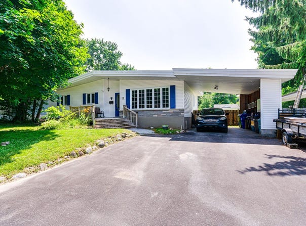 12 Rue Elgin, Aylmer, QC J9H1E1, CA, Aylmer, Quebec J9H1E1