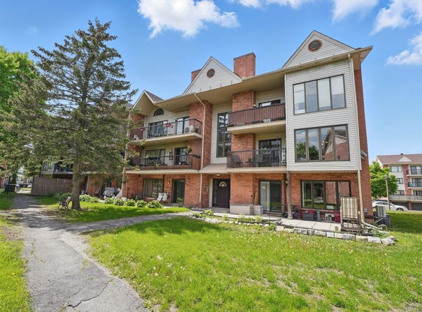 34 Rue de Toulouse, Gatineau, QC J8T7X8, CA, Gatineau, Quebec J8T7X8