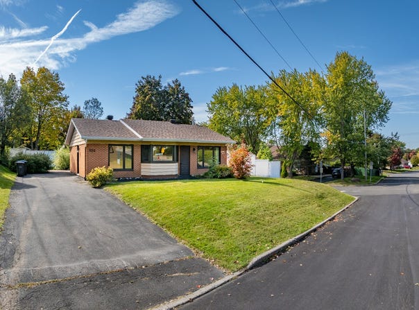 984 Rue André-Gérin-Lajoie, Les Chutes-de-la-Chaudière-Est, Quebec G6Z2K3