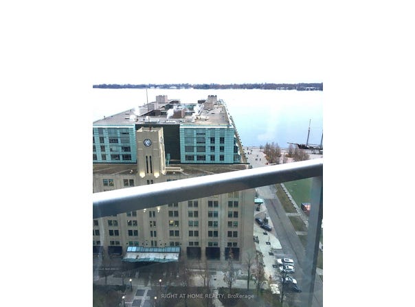 2105 - 208 Queens Quay W, Toronto, Ontario M5J2Y5