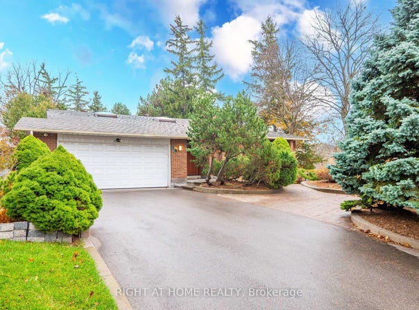 20 Pine Ridge Lane, Brampton, Ontario L6W1G6