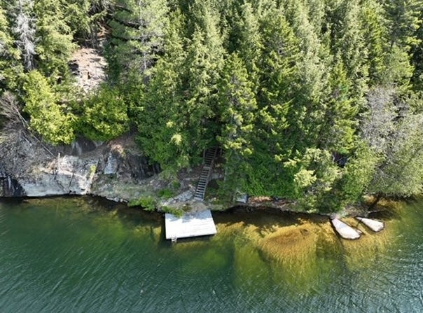 5936 Rive du Lac-Bibite, Lac-Tremblant-Nord, Quebec J8E 1A6