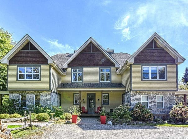 1684 Ch. du Golf, Mont-Tremblant, Quebec J8E 2K6