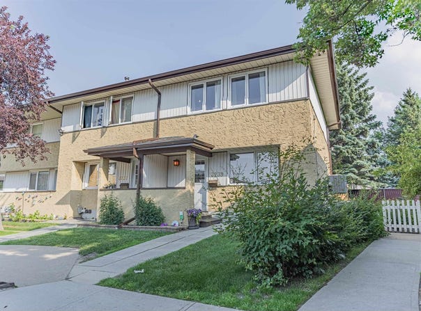 3239 139 AV NW, Edmonton, Alberta T5Y1T2
