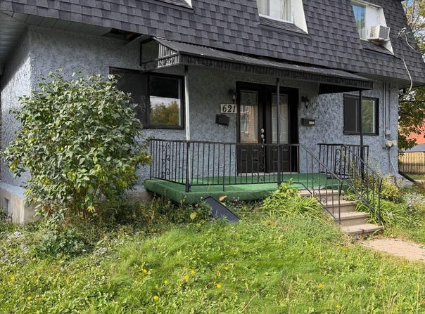 621-622 Rue Front, Le Vieux-Longueuil, Quebec J7C0B1