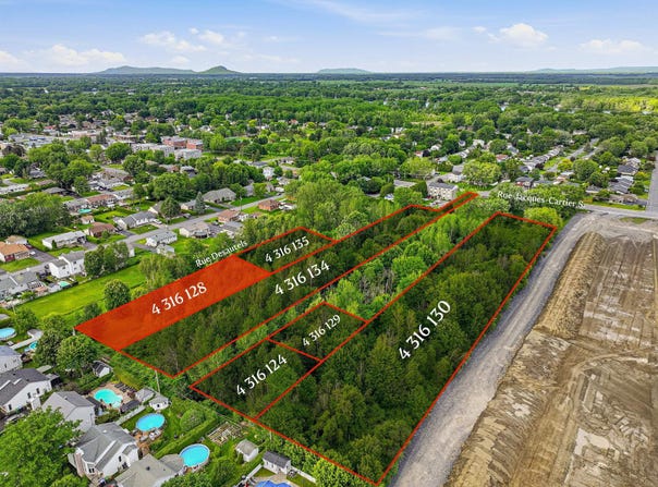 Rue Desautels, Saint-Jean-sur-Richelieu, Quebec J3B 8M8