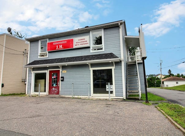 638-640 Rue Price O., Alma, Quebec G8B4S9