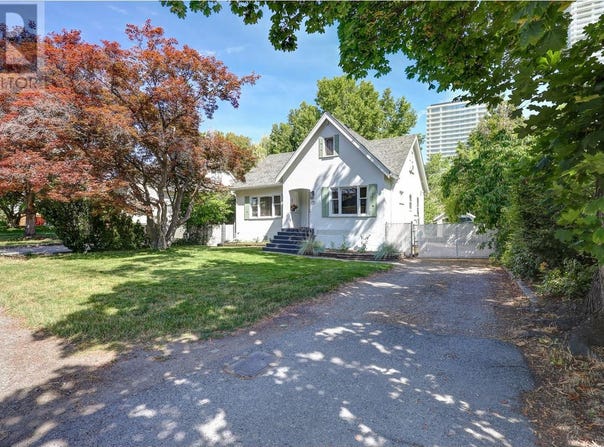 258 Riverside Avenue, Kelowna, British Columbia V1Y1A6