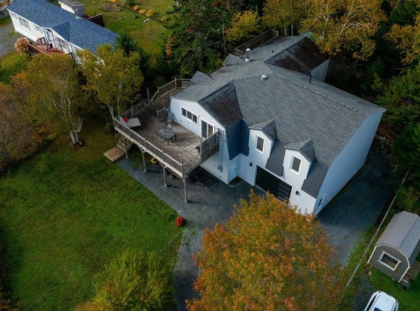 735 Terence Bay Road, Terence Bay, Nova Scotia B3T 1X2