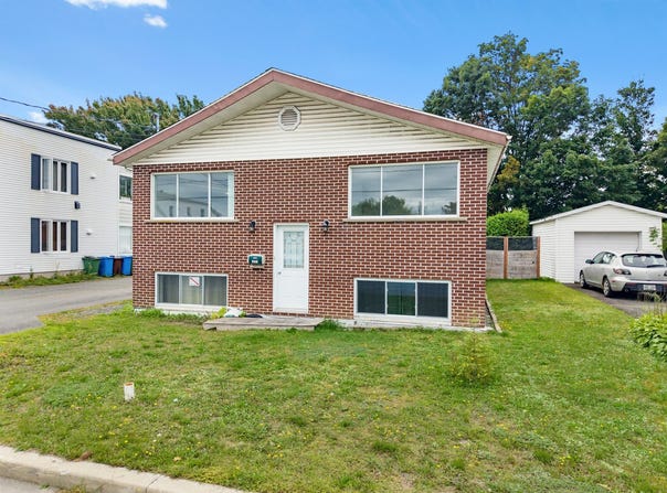 520 Rue Maisonneuve, Granby, Quebec J2G3H3