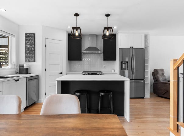 3114 Rue de la Galaxie, La Haute-Saint-Charles, QC G3E0K2, CA, La Haute-Saint-Charles, Quebec G3E0K2