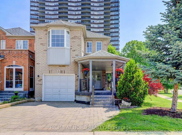 1 Birchcrest Court, Toronto, Ontario M1W4A4