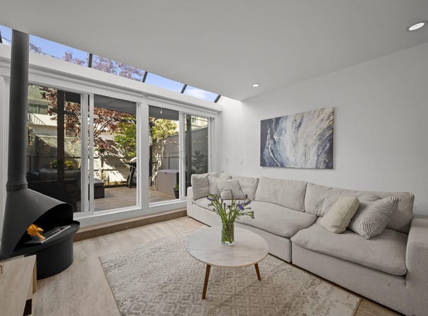 2125 York Avenue, Vancouver, British Columbia V6K1C4