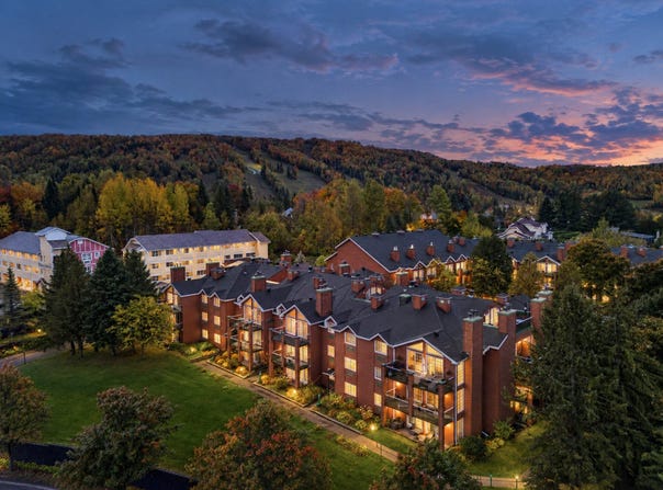 252 Ch. du Lac-Millette 4301, Saint-Sauveur, Quebec J0R 1R3