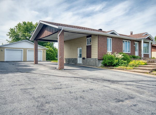 144 Rue Guay, Val-dOr, QC J9P4Z7, CA, Val-d'Or, Quebec J9P4Z7