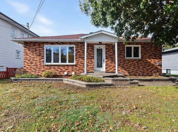 24 6e Rue E., Rimouski, Quebec G5L2H4