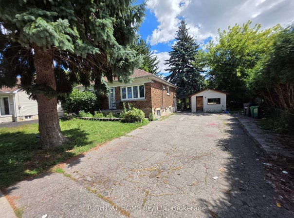 9 Rogers Road, Brampton, Ontario L6X1L7